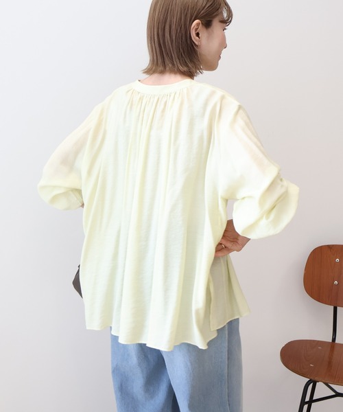 AMERICAN HOLIC（アメリカンホリック）の「スキッパーギャザーブラウス（シャツ/ブラウス・レディース・ブラック/ブルー/イエロー/アイボリー・M/L）」の12枚目の写真