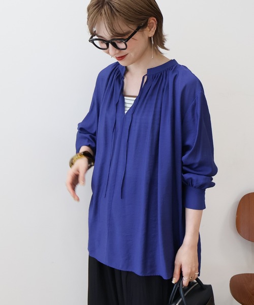 AMERICAN HOLIC（アメリカンホリック）の「スキッパーギャザーブラウス（シャツ/ブラウス・レディース・ブラック/ブルー/イエロー/アイボリー・M/L）」の8枚目の写真