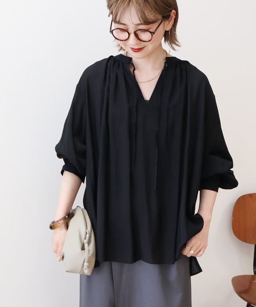 AMERICAN HOLIC（アメリカンホリック）の「スキッパーギャザーブラウス（シャツ/ブラウス・レディース・ブラック/ブルー/イエロー/アイボリー・M/L）」の21枚目の写真