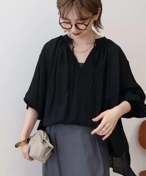 AMERICAN HOLIC（アメリカンホリック）の「スキッパーギャザーブラウス（シャツ/ブラウス・レディース・ブラック/ブルー/イエロー/アイボリー・M/L）」の16枚目の写真