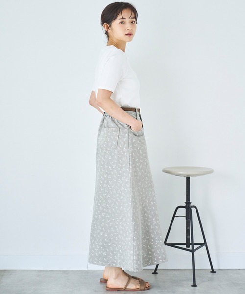 mil（ミル）の「デニム マーメイドスカート 【無地/フラワープリント】（スカート・レディース・ブラック/サックスブルー/グレイッシュベージュ・XS/S）」の16枚目の写真