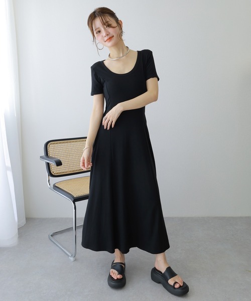 LAULEN（ローレン）の「back separate cut long dress /バックセパレートフレアカットロングドレス（ワンピース・レディース・ブラック/チャコールグレー・FREE）」の4枚目の写真