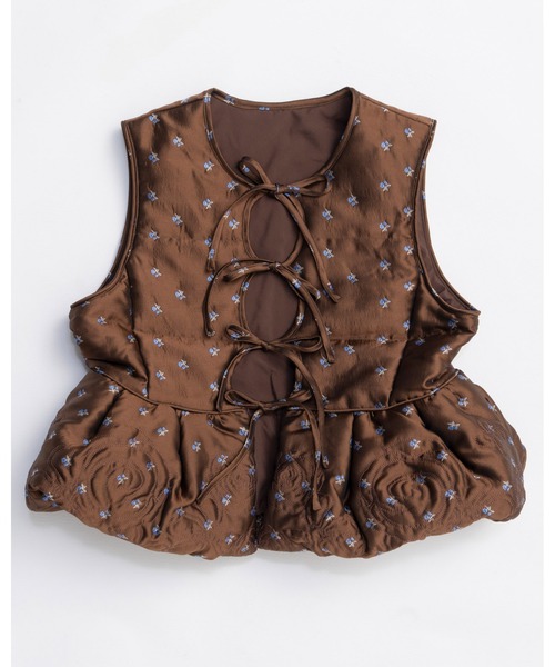 MAISON SPECIAL（メゾンスペシャル）の「Embroidery Peplum Vest/エンブロイダリーペプラムベスト（ベスト・レディース・マルチ/ホワイト/ブラック・FREE）」の6枚目の写真