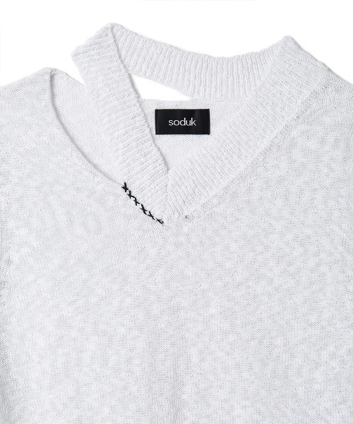 soduk(スドーク)の「"【soduk】new ""V"" knit top"(Tシャツ/カットソー・レディース・ブラック/パープル/ホワイト・ONE SIZE)」の13枚目の写真