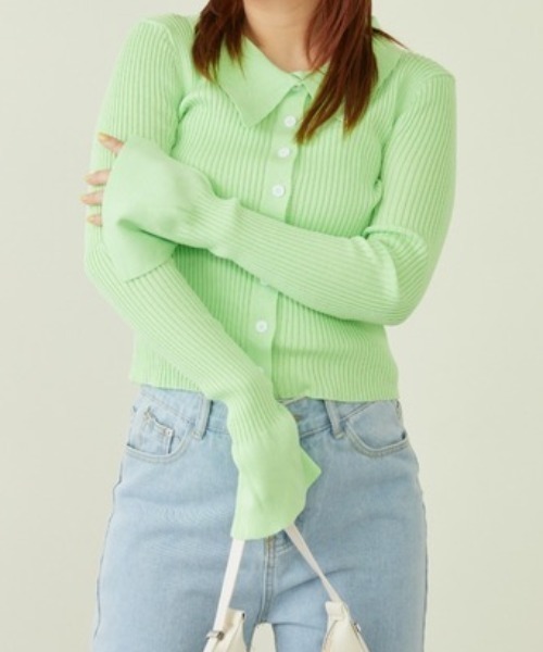 mebole(メボレ)の「フレアカフスボタンリブニット(ニット/セーター・レディース・グリーン・FREE)」の2枚目の写真