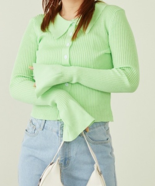mebole(メボレ)の「フレアカフスボタンリブニット(ニット/セーター・レディース・グリーン・FREE)」の3枚目の写真