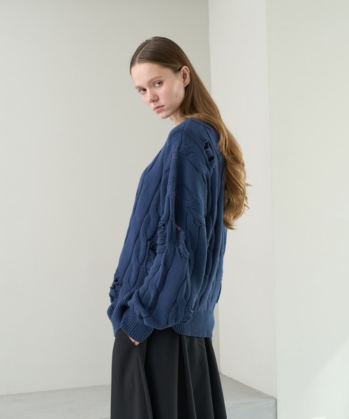 KUUUPY（クーピー）の「Vintage Design Distressed Cable Knit Sweater - ヴィンテージデザインダメージケーブルニット（ニット/セーター・メンズ・ブルー/ブラック・SMALL/MEDIUM/LARGE）」の13枚目の写真