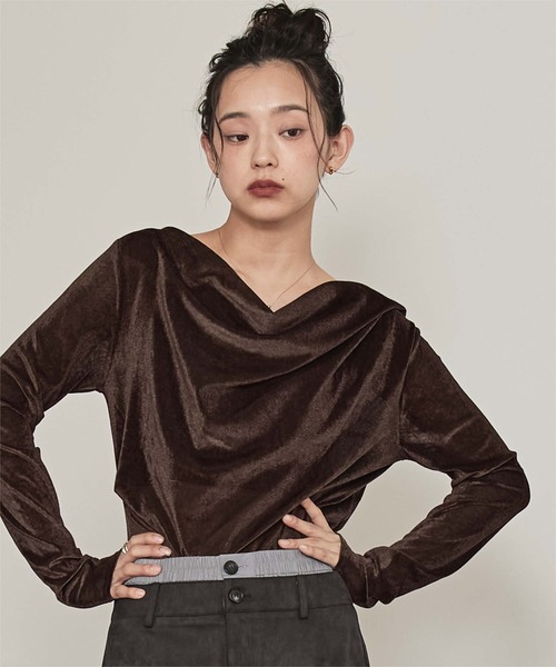 miette(ミエット)の「シアーベロアドレープトップス(Tシャツ/カットソー・レディース・ブラック/オフホワイト/グレー/ブラウン・FREE)」の4枚目の写真