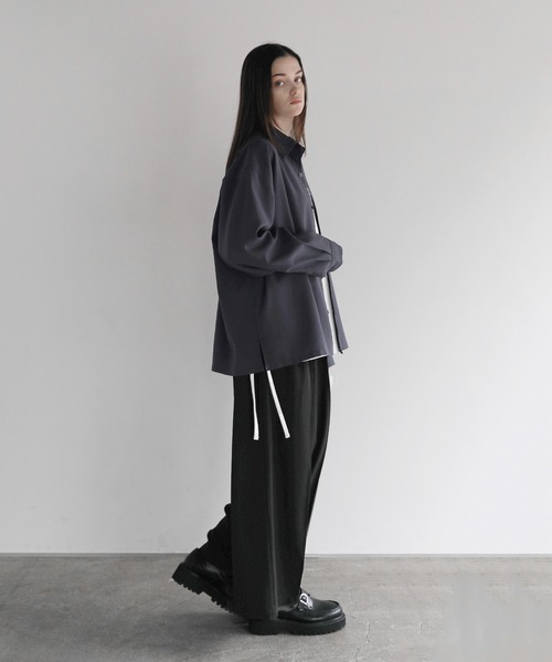 SOCCE(ソーシー)の「【防シワ】ボックスカットルーズレギュラーシャツ(シャツ/ブラウス・メンズ・ブラック/サックスブルー/チャコール/ホワイト/ストライプ/チェック・S/M/L/XL)」の22枚目の写真