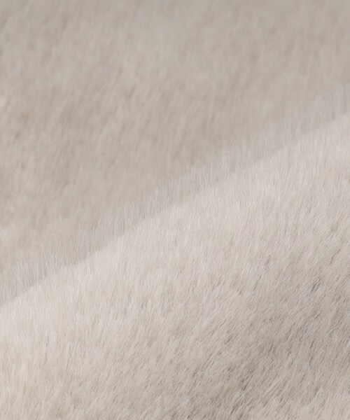 INDIVI（インディヴィ）の「【リバーシブル】フェイクファーティペット（ストール/ショール・レディース・ナチュラル/ライトグレー・00）」の6枚目の写真