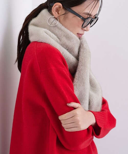 INDIVI（インディヴィ）の「【リバーシブル】フェイクファーティペット（ストール/ショール・レディース・ナチュラル/ライトグレー・00）」の8枚目の写真