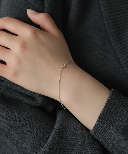 Lilas(リラ)の「【SAMH by LILAS】デタッチャブルTバーブレスレット K10*SV(ブレスレット・レディース・シルバー・FREE)」の3枚目の写真