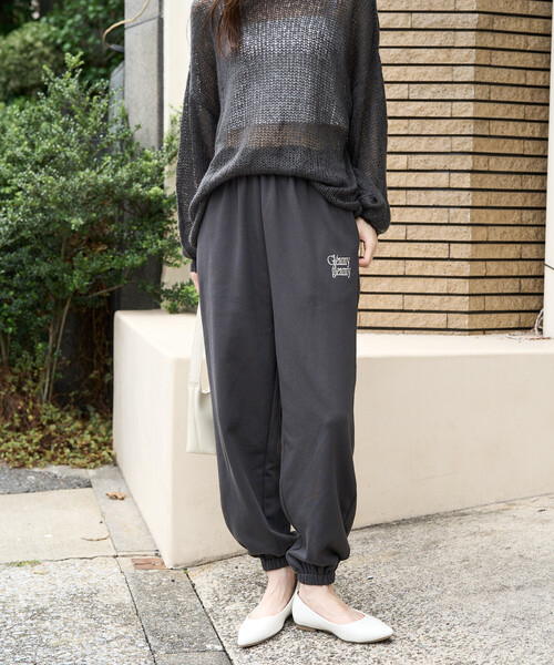 FREAK'S STORE（フリークスストア）の「限定展開　ロゴ 刺繍 裏毛スウェット ジョガーパンツ(セットアップ対応)（スウェットパンツ・レディース・ナチュラル/グレー/ブラック/ダークブラウン・ﾌﾘ-）」の18枚目の写真