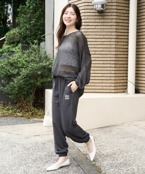 FREAK'S STORE（フリークスストア）の「限定展開　ロゴ 刺繍 裏毛スウェット ジョガーパンツ(セットアップ対応)（スウェットパンツ・レディース・ナチュラル/グレー/ブラック/ダークブラウン・ﾌﾘ-）」の20枚目の写真