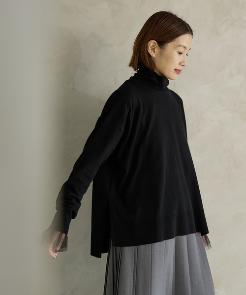 IENA（イエナ）の「ライトウールビッグタートルプルオーバー（ニット/セーター・レディース・ブラック/カーキ/グレー・FREE）」の3枚目の写真