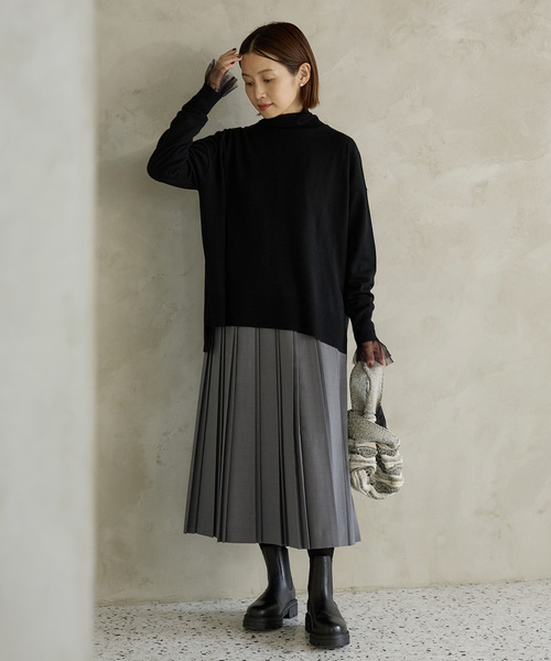 IENA（イエナ）の「ライトウールビッグタートルプルオーバー（ニット/セーター・レディース・ブラック/カーキ/グレー・FREE）」の4枚目の写真