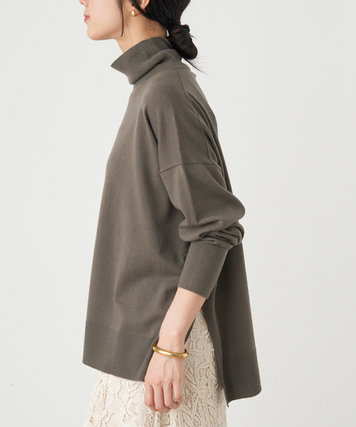 IENA（イエナ）の「ライトウールビッグタートルプルオーバー（ニット/セーター・レディース・ブラック/カーキ/グレー・FREE）」の19枚目の写真
