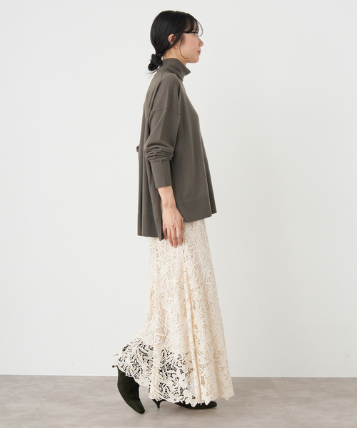 IENA（イエナ）の「ライトウールビッグタートルプルオーバー（ニット/セーター・レディース・ブラック/カーキ/グレー・FREE）」の21枚目の写真