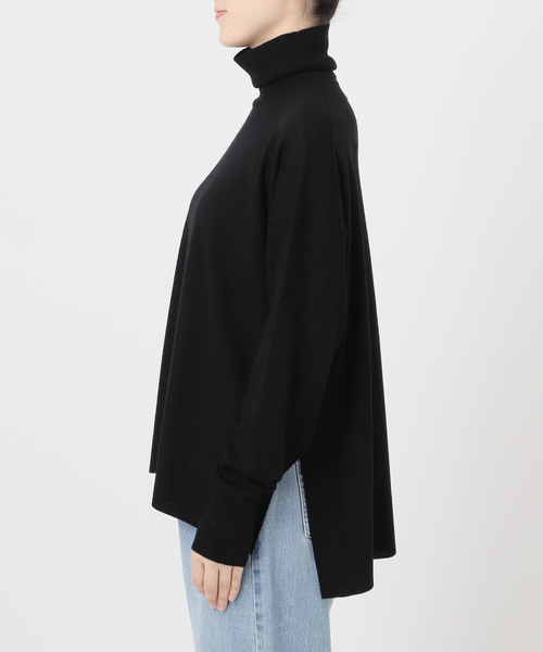 IENA（イエナ）の「ライトウールビッグタートルプルオーバー（ニット/セーター・レディース・ブラック/カーキ/グレー・FREE）」の12枚目の写真