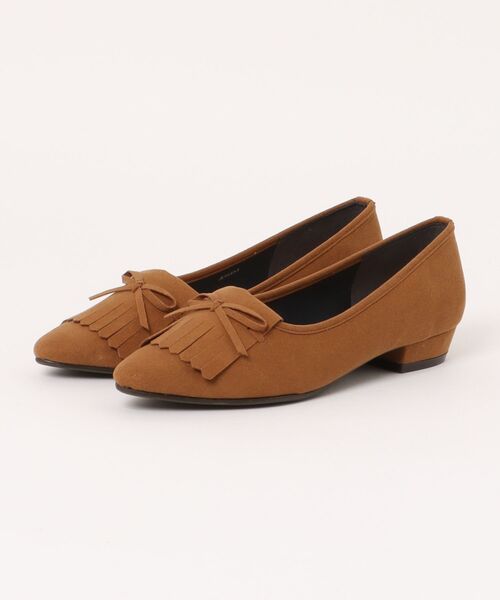 ABC-MART(エービーシーマート)の「JOLI ENCORE ジョリーアンコール FG RBN PPS 2.5 フリンジリボンパンプス 2.5 JE80262 S/CAMEL(パンプス・レディース・ブラウン・22.5cm/23.0cm/23.5cm/24.0cm/24.5cm)」の1枚目の写真