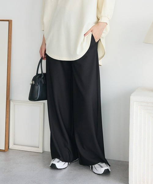 Green　Parks（グリーンパークス）の「楽ちんプリーツワイドパンツ（スラックス・レディース・ブラック/ホワイト系その他2/チャコールグレー/マスタード・FREE）」の3枚目の写真