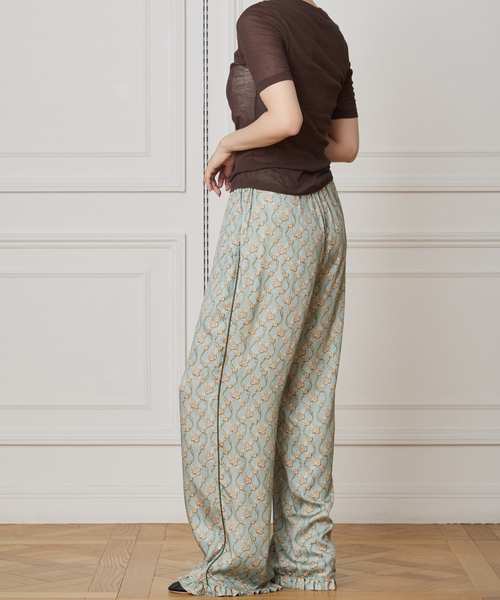 IENA LA BOUCLE（イエナラブークル）の「オーナメントフラワープリントパンツ（その他パンツ・レディース・グリーン・36/38）」の8枚目の写真