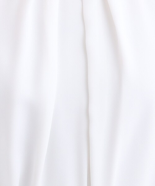 SHOO・LA・RUE（シューラルー）の「【洗濯機可/裏地つき】プチフリルで上品に クルーネックブラウス（シャツ/ブラウス・レディース・オフホワイト/ブラック/ライトベージュ・05/04/03/02/01）」の15枚目の写真