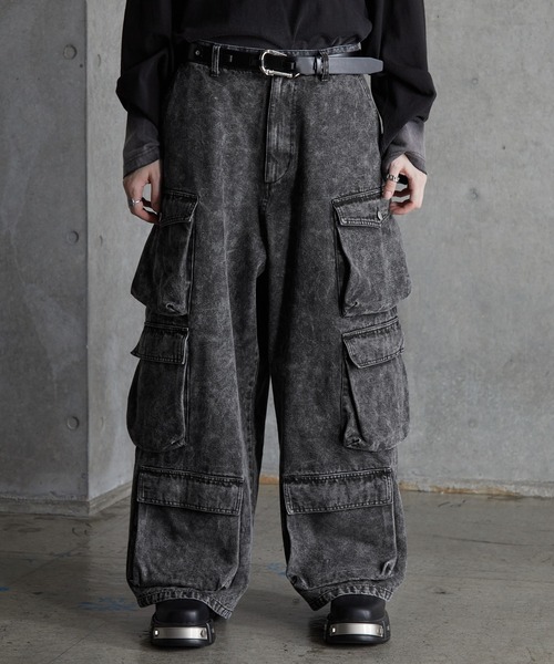 SERACE（セラス）の「【SERACE】Super wide vintage denim parachute cargo pants / スーパーワイドヴィンテージデニムパラシュートカーゴパンツ（デニムパンツ・メンズ・ブラック/ブルー/ホワイト・L/S/M）」の2枚目の写真