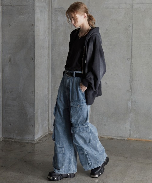 SERACE（セラス）の「【SERACE】Super wide vintage denim parachute cargo pants / スーパーワイドヴィンテージデニムパラシュートカーゴパンツ（デニムパンツ・メンズ・ブラック/ブルー/ホワイト・L/S/M）」の4枚目の写真