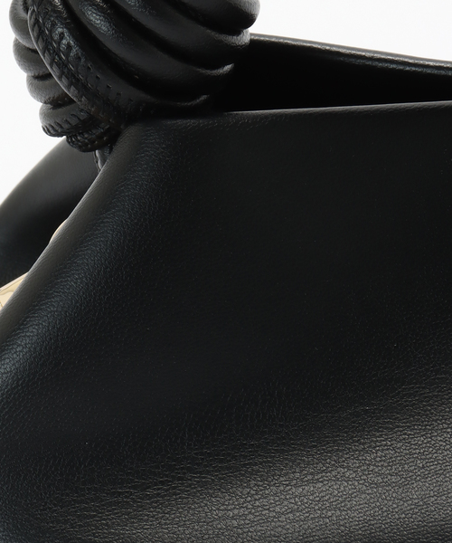 GANNI(ガニー)の「GANNI / ガニー Ganni Bou Bag Small(ショルダーバッグ・レディース・ブラック/ブラウン・FREE)」の15枚目の写真