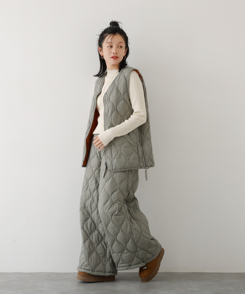 abahouse mavie（アバハウスマヴィ）の「【TAION】 Wジップ ダウンベスト（ダウンベスト・レディース・ブラック/セージグリーン・フリー）」の19枚目の写真