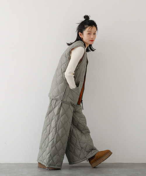 abahouse mavie（アバハウスマヴィ）の「【TAION】 Wジップ ダウンベスト（ダウンベスト・レディース・ブラック/セージグリーン・フリー）」の20枚目の写真