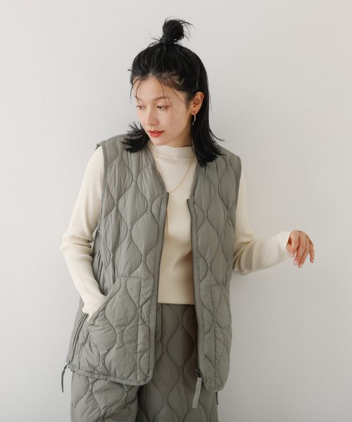 abahouse mavie（アバハウスマヴィ）の「【TAION】 Wジップ ダウンベスト（ダウンベスト・レディース・ブラック/セージグリーン・フリー）」の3枚目の写真