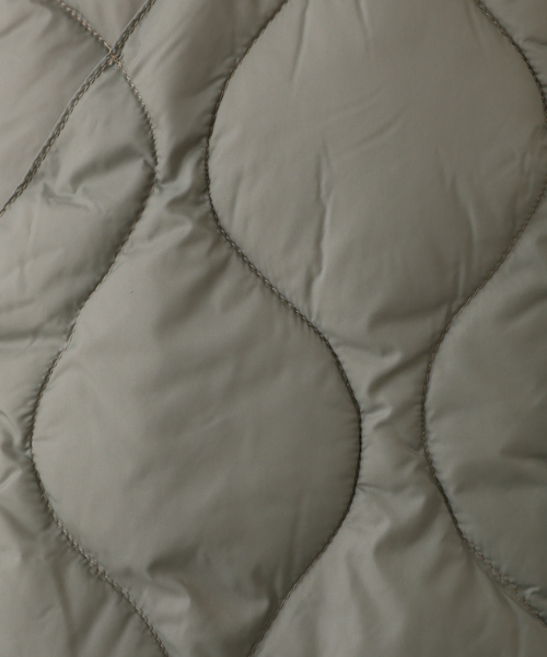 abahouse mavie（アバハウスマヴィ）の「【TAION】 Wジップ ダウンベスト（ダウンベスト・レディース・ブラック/セージグリーン・フリー）」の5枚目の写真