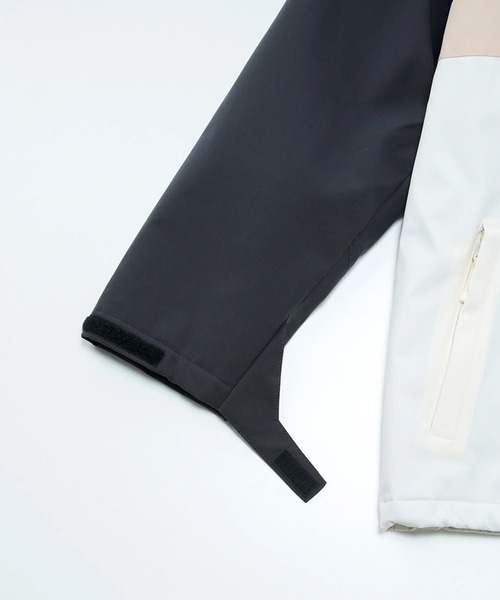 BILLABONG(ビラボン)の「BILLABONG ウィメンズ ANORAK JACKET スノージャケット 【25-26SNOWモデル】/ビラボンスキースノーボードウェア(ジャケット)(その他アウター・レディース・ブラック・SMALL/MEDIUM/LARGE)」の4枚目の写真
