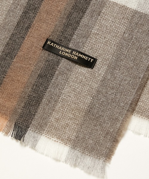 KATHARINE HAMNETT LONDON （キャサリンハムネットロンドン）の「KATHARINE HAMNETT LONDON/キャサリンハムネットロンドン カシミヤ100% チェックマフラー（マフラー・メンズ・ライトグレー/ベージュ/ネイビー・FREE）」の9枚目の写真
