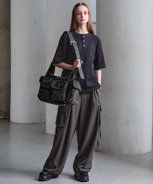 CLEL(クレイル)の「【CLEL】Fringe/Basic Denim Shoulder Bag / フリンジ/ベーシック デニムショルダーバッグ(ショルダーバッグ・メンズ・ブラック系/グレー/ブルー系・FREE)」の5枚目の写真