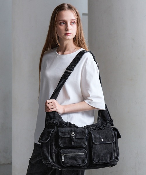 CLEL(クレイル)の「【CLEL】Fringe/Basic Denim Shoulder Bag / フリンジ/ベーシック デニムショルダーバッグ(ショルダーバッグ・メンズ・ブラック系/グレー/ブルー系・FREE)」の18枚目の写真