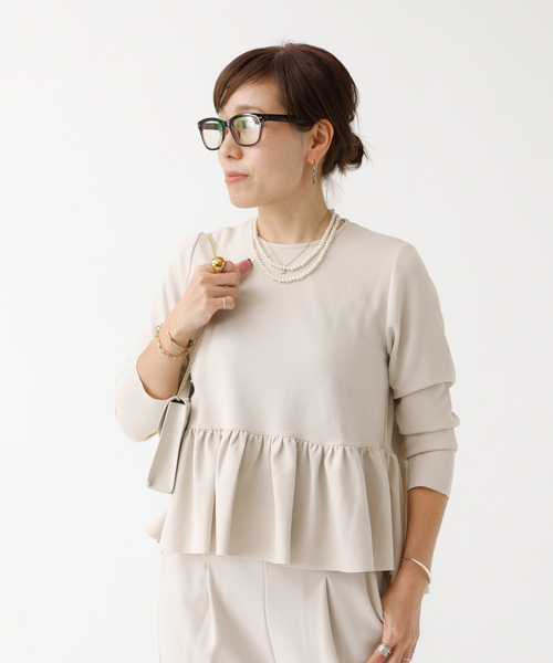 DESIGNWORKS(デザインワークス)の「【セットアップ対応】ぺプラムトップス(シャツ/ブラウス・レディース・アイボリー/ブラック/ネイビー・フリー)」の10枚目の写真