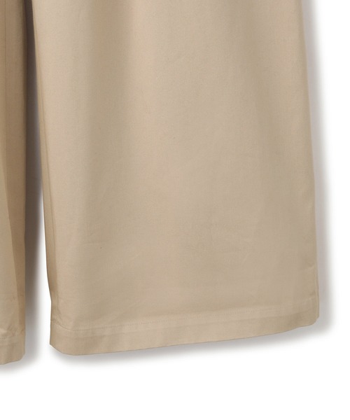 ADAM ET ROPE'(アダムエロペ)の「3タックワイドチノパンツ(チノパンツ・レディース・ベージュ/ネイビー・36/38)」の17枚目の写真