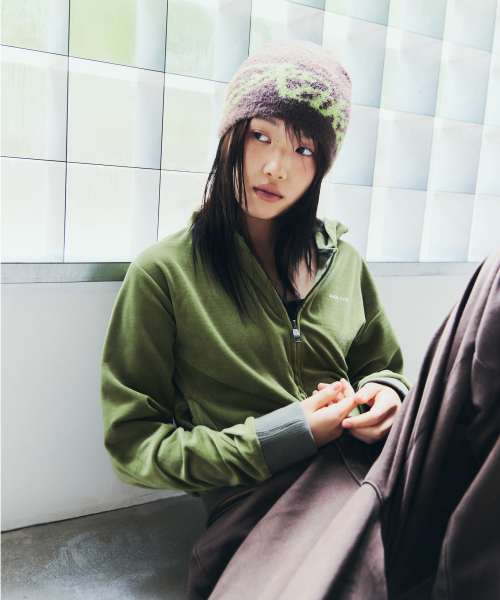 AAKAM(アーカム)の「Fuzzy Beanie (Brown)(ニットキャップ/ビーニー・レディース・その他・FREE)」の8枚目の写真