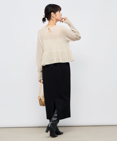 NOLLEY’S（ノーリーズ）の「2WAYラメモヘヤラッフルプルオーバー（ニット/セーター・レディース・ブラック/チャコールグレー/ベージュ・38）」の6枚目の写真