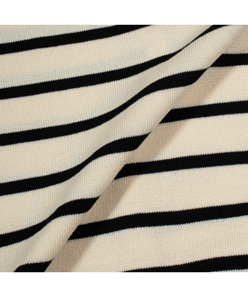 MOAA(モア)の「Striped Cropped Button Cardigan (IVORY) inner set(カーディガン/ボレロ・レディース・その他・SMALL/MEDIUM)」の5枚目の写真
