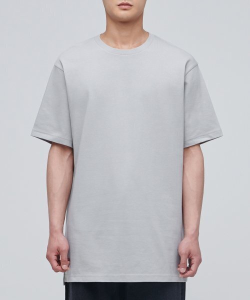 MUSINSA STANDARD（ムシンサスタンダード）の「レイヤードクルーネックTシャツ_ロング丈 [ライトグレー]（Tシャツ/カットソー・メンズ・その他・SMALL/MEDIUM/X-SMALL）」の2枚目の写真