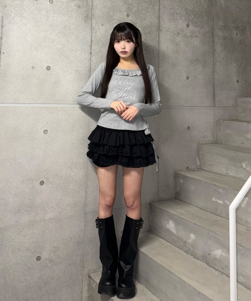 Lae（レイ）の「ラインストーンフリルロングTシャツ（Tシャツ/カットソー・レディース・グレー・SMALL/MEDIUM）」の8枚目の写真