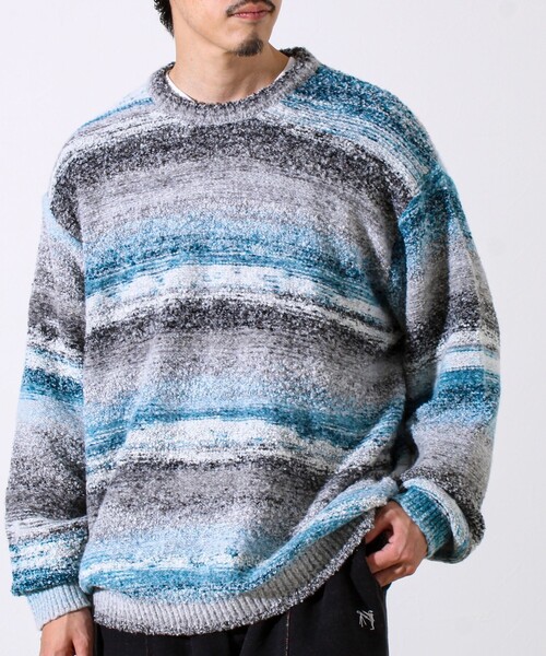 GLOSTER（グロスター）の「【ふんわり立体感】グラデーションブークレプルオーバー（ニット/セーター・メンズ・イエロー系その他/パープル系その他/ブルー系その他・S/M/L）」の5枚目の写真