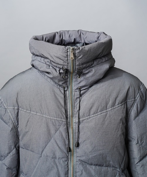MAISON SPECIAL(メゾンスペシャル)の「《UNISEX》Garment-dye Prime-Over Hood Down Jacket/ガーメントダイプライムオーバーフードダウンブルゾン【MAISON SPECIAL/メゾンスペシャル】(ダウンジャケット/コート・メンズ・ブラック/チャコールグレー/ブルー・0/1/2)」の6枚目の写真