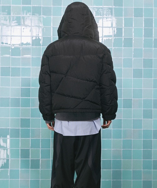 MAISON SPECIAL(メゾンスペシャル)の「《UNISEX》Garment-dye Prime-Over Hood Down Jacket/ガーメントダイプライムオーバーフードダウンブルゾン【MAISON SPECIAL/メゾンスペシャル】(ダウンジャケット/コート・メンズ・ブラック/チャコールグレー/ブルー・0/1/2)」の15枚目の写真