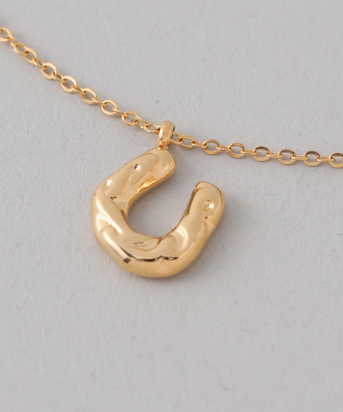 Noble(ノーブル)の「PETIT MOMENTS/プティモーメント Horse Shoe Charm Necklace(ネックレス・レディース・ゴールド・FREE)」の5枚目の写真