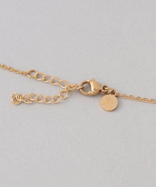 Noble(ノーブル)の「PETIT MOMENTS/プティモーメント Horse Shoe Charm Necklace(ネックレス・レディース・ゴールド・FREE)」の7枚目の写真